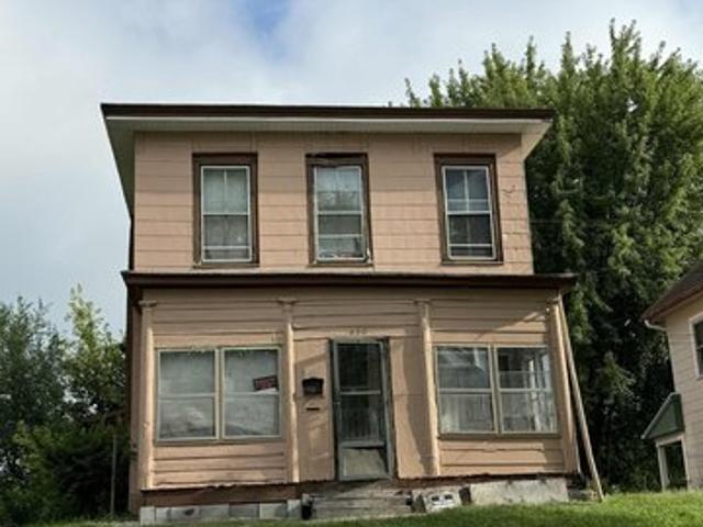 House for sale in Burlington, Iowa