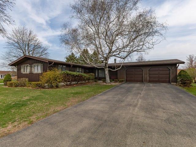 House for sale in Atkinson, Illinois