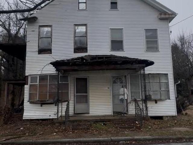 Townhouse for sale in Highspire, Pennsylvania