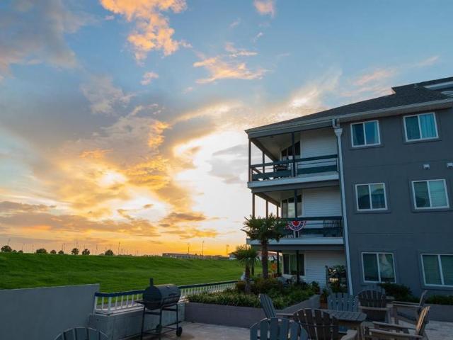 Condo for sale in Metairie, Louisiana