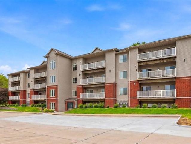 Condo for sale in Iowa City, Iowa