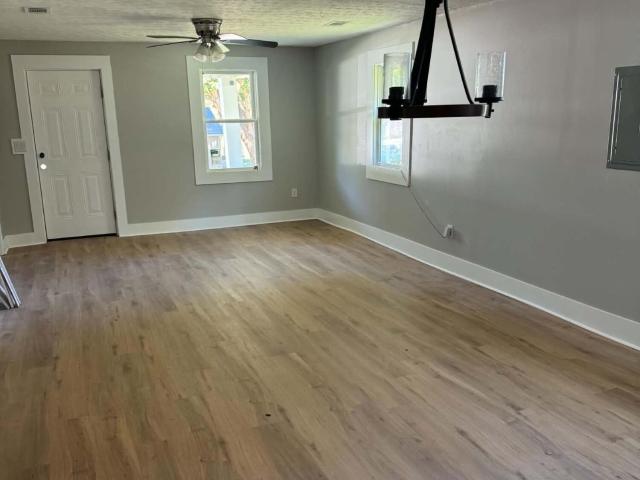 House for sale in Hiseville, Cave City