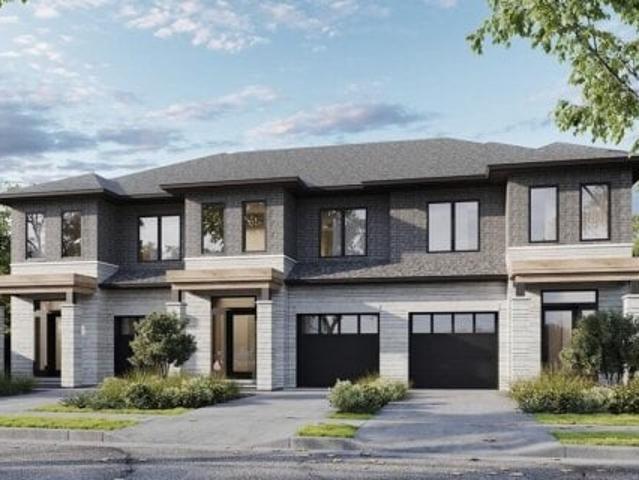 Townhouse for sale in Ancaster, Ontario