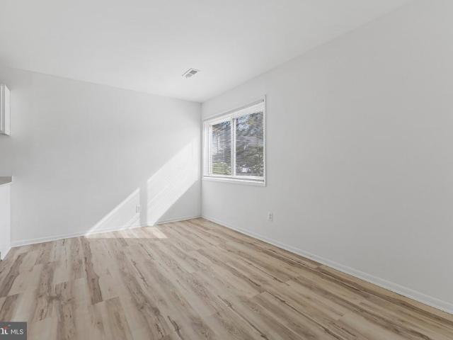 Townhouse for sale in Herndon, Fairfax County