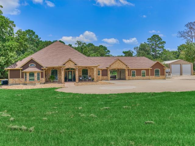 House for sale in Magnolia, Texas