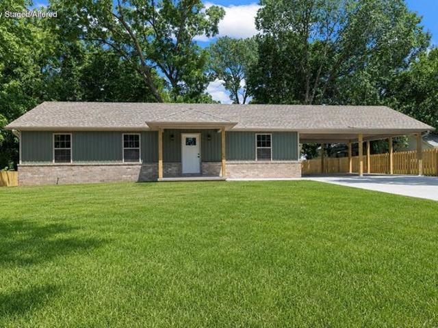 House for sale in Bolivar, Missouri