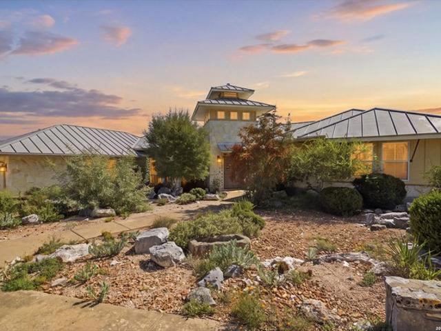 House for sale in Comfort, Kendall County