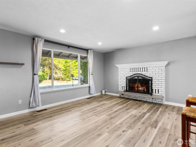 House for sale in Shelton, Washington
