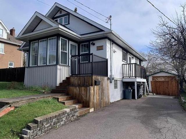 House for sale in Thunder Bay, Ontario