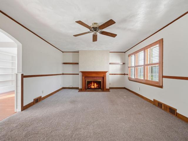 House for sale in Hoover Park, Hartford City