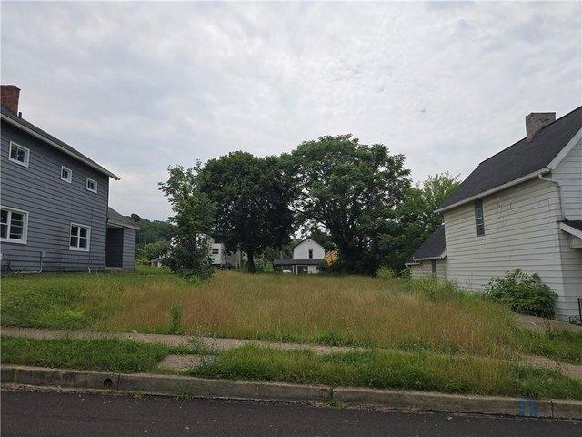 Land for sale in New Castle, Pennsylvania
