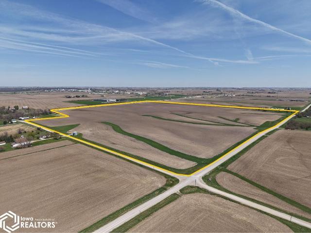 Farm for sale in Grinnell, Iowa