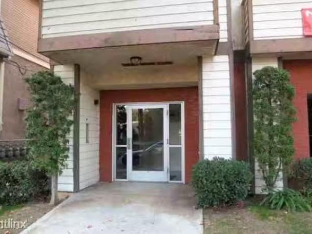 Condo for rent in Long Beach