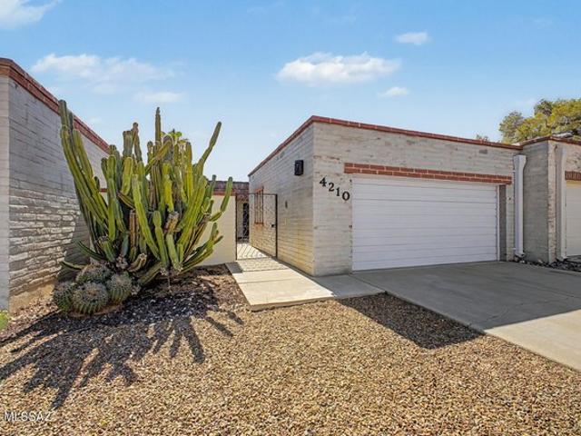 Townhouse for sale in Tucson, Arizona