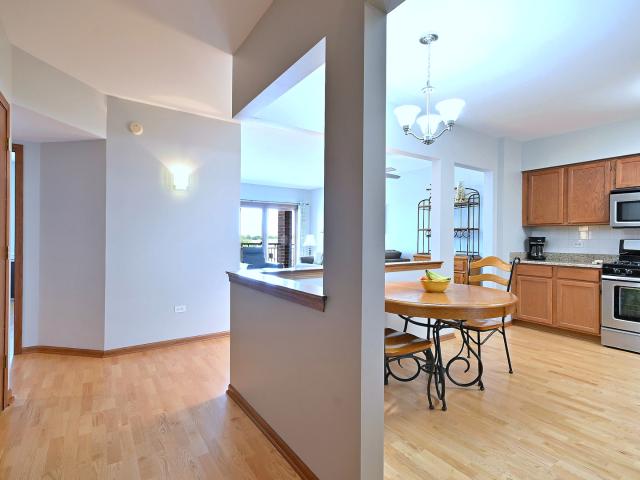 Condo for sale in Chicago Park, Illinois
