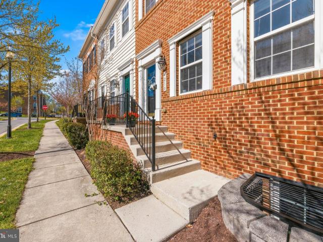 Townhouse for sale in Suitland, Maryland