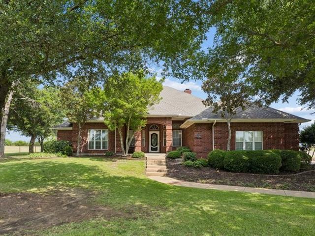 House for sale in Ellis, Texas