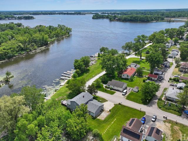 House for sale in Antioch, Illinois