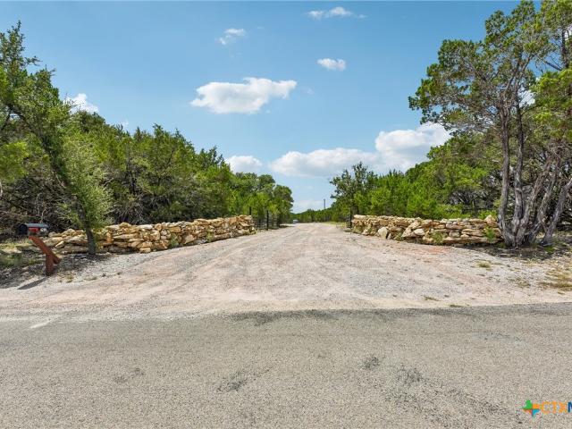 Farm for sale in Naruna, Lampasas