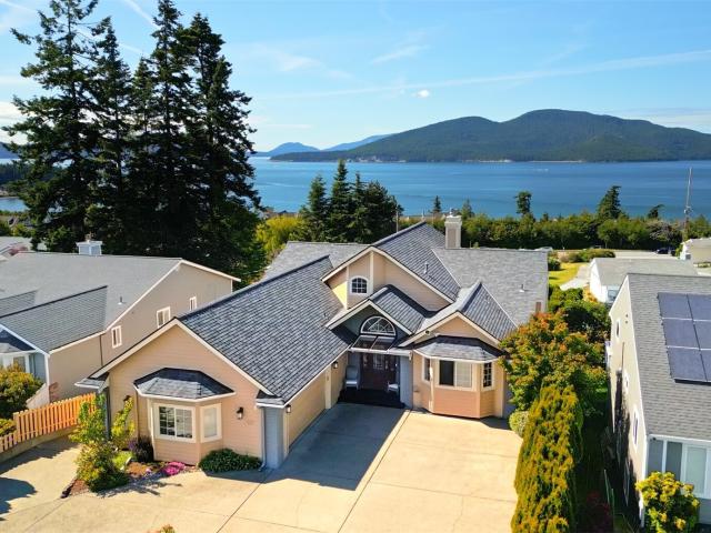 House for sale in Anacortes, Washington