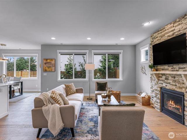 Condo for sale in Washington