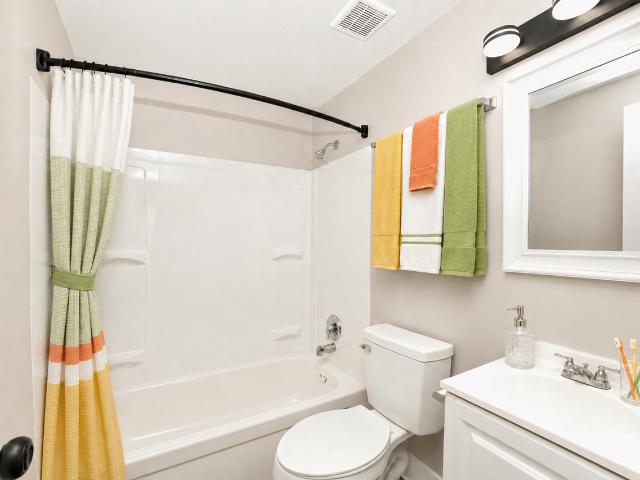 Apartment for rent in Old Brooklyn, Cleveland