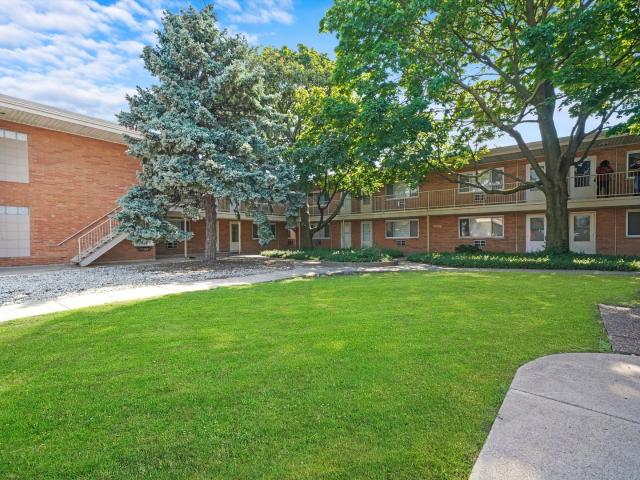 Condo for sale in Oak Lawn, Illinois