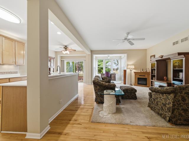 Condo for sale in Mchenry, Illinois