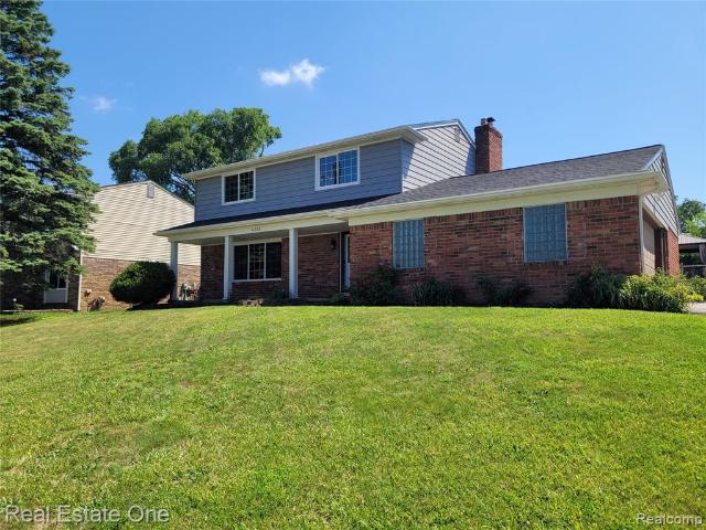 House for sale in Waterford, Michigan