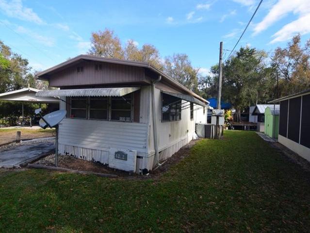 House for sale in Lorida, Florida