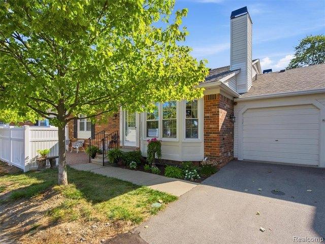 Condo for sale in Plymouth, Michigan