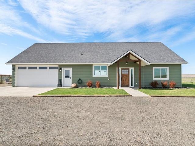 House for sale in Davenport, Washington