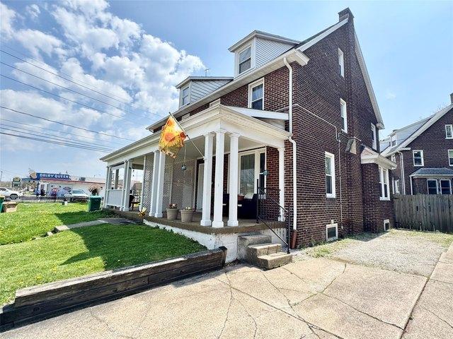 Townhouse for sale in Erie, Pennsylvania