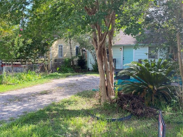 House for sale in Bacliff, Texas