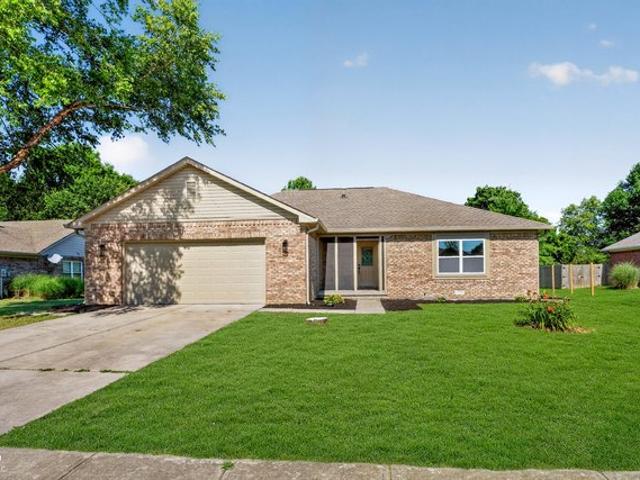 House for sale in New Palestine, Indiana