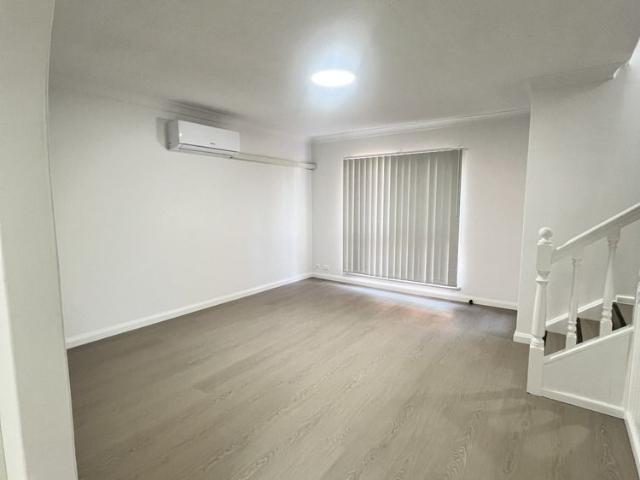 Townhouse for rent in Horseshoe Creek, South Australia