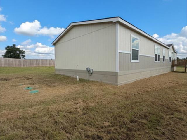 House for sale in Kingsbury, Texas