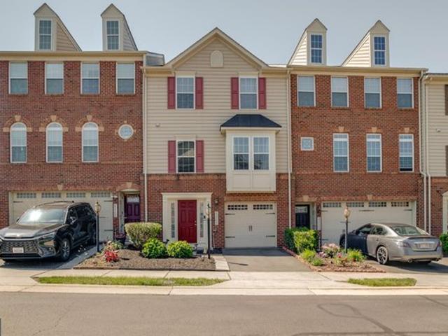 Townhouse for sale in Virginia