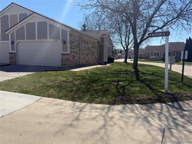 Condo for sale in Clinton Township, Michigan
