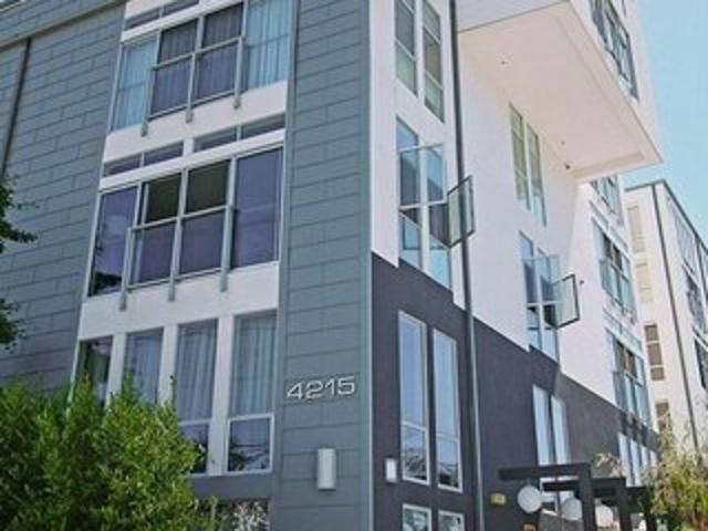 Condo for sale in Canoga Park, California