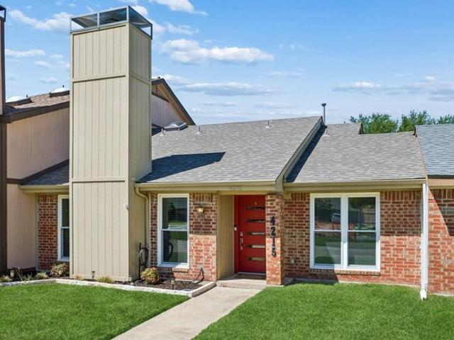 Townhouse for sale in Denton, Texas