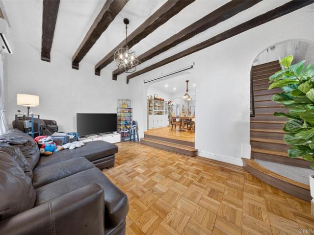 House for sale in Queens, Arverne