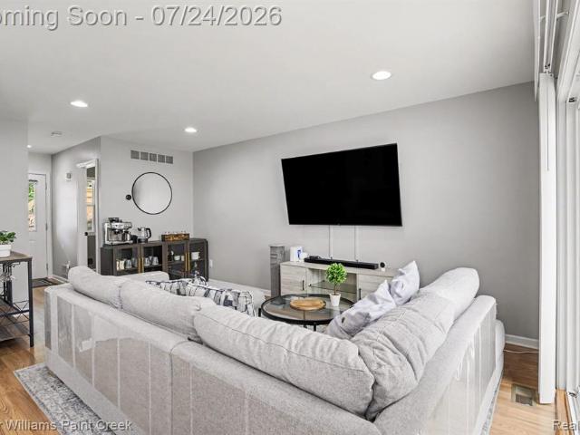 House for sale in Waterford, Michigan
