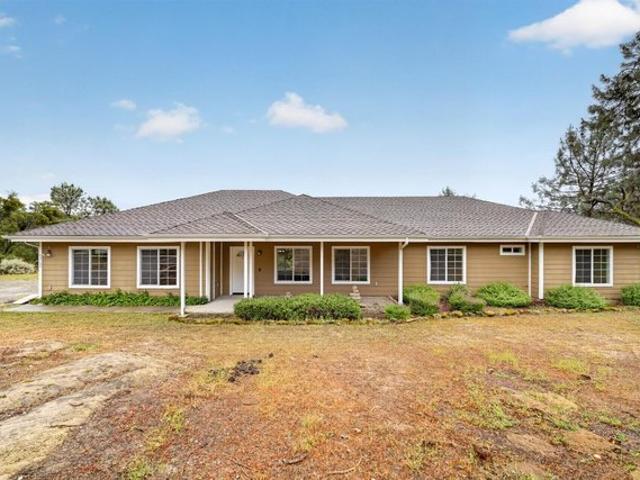 House for sale in Coarsegold, Madera County
