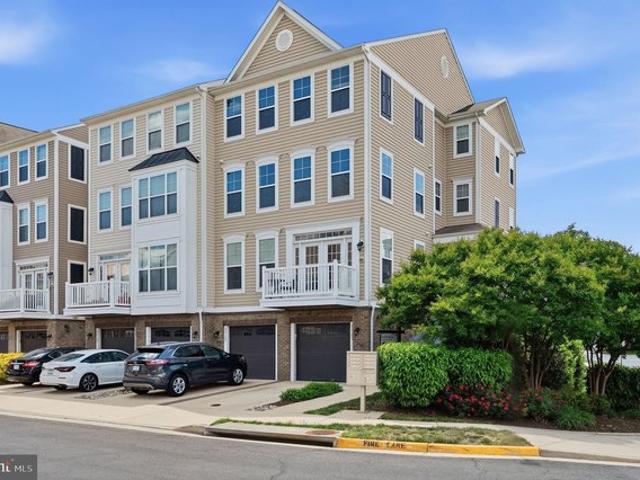 Condo for sale in Virginia