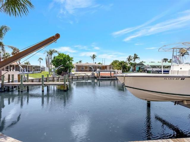 House for sale in Bayshore Gardens, Florida