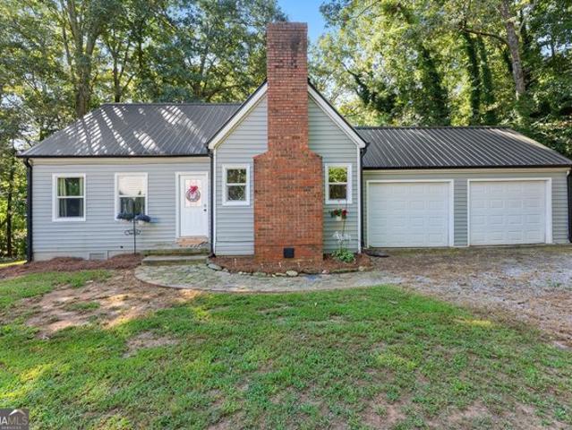 House for sale in Oakwood, Georgia