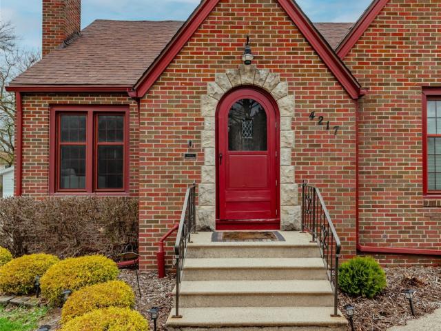 House for sale in Des Moines, Iowa