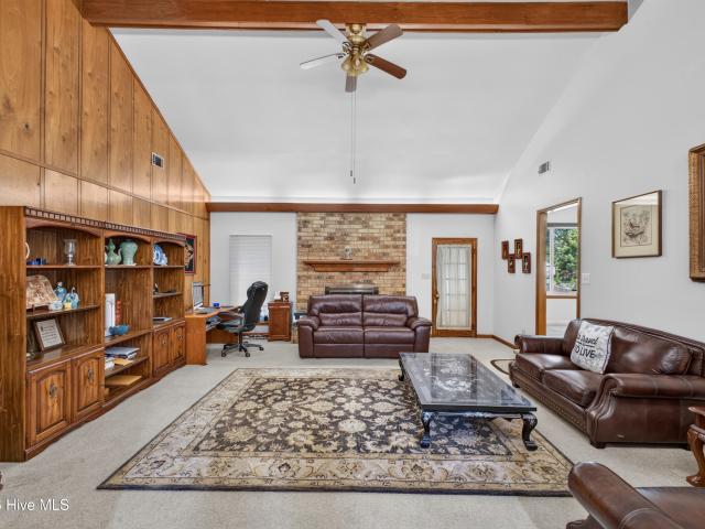 House for sale in Spring Lakes, Columbia County