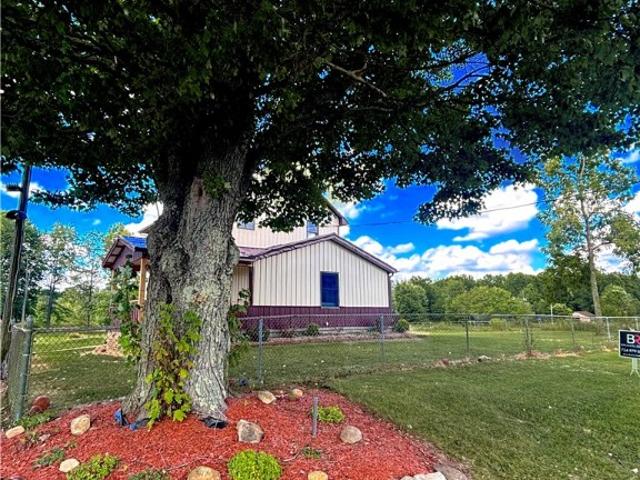 House for sale in New Bedford, Pennsylvania